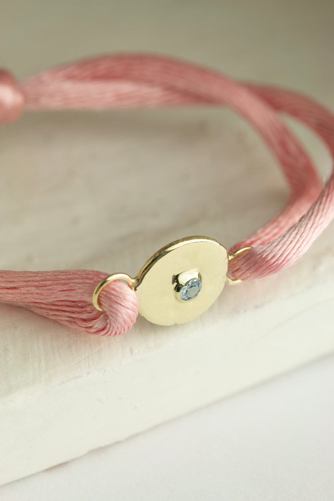 Pebble Birthstone Armband Satijn