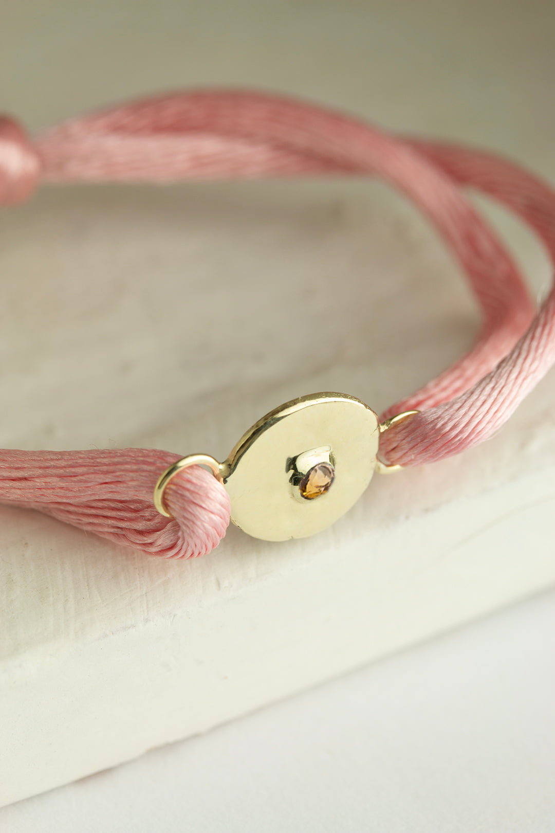 Pebble Birthstone Armband Satijn