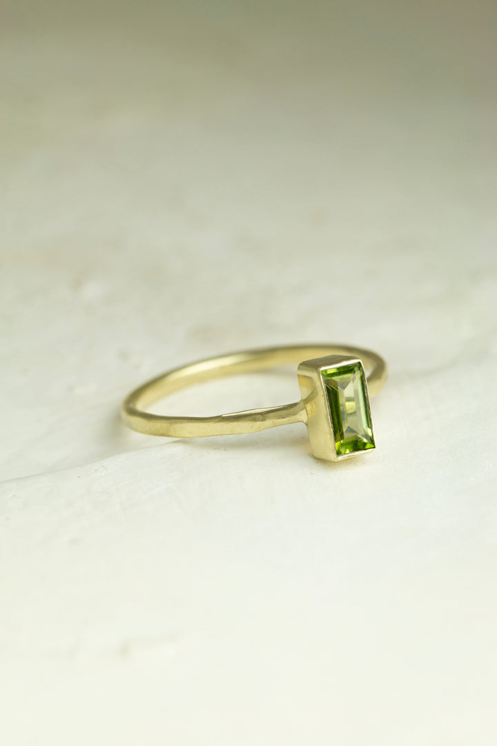 Gem-Bag Ring Peridoot